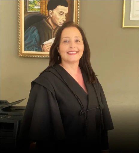 Dra. Claudia Amable F. Rodrigues