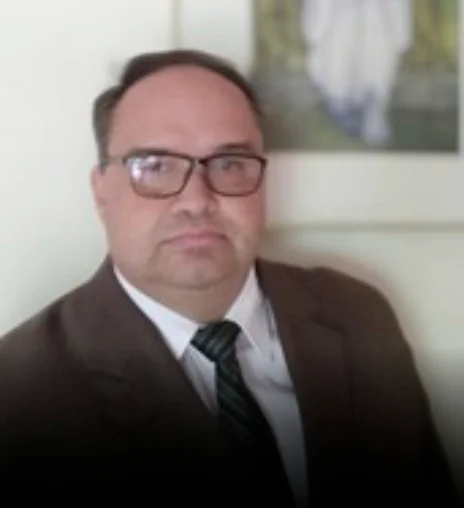 Dr. Marcos Lopes Couto